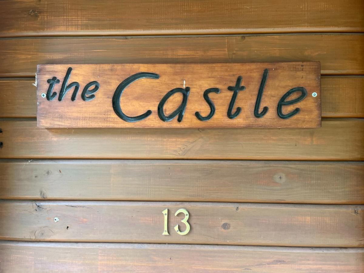 13 Caverhill Close ハンマー・スプリングス エクステリア 写真